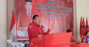 Reses Di Ngabang, Cornelis Adakan Pertemuan Dengan Masyarakat dan Pengurus Partai - Detk Borneo