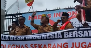 Kades Sango, Jon Hanta Pimpin Orasi Demo Kades se Indonesia di DPR RI Senayan Jakarta, Ini Tuntutannya