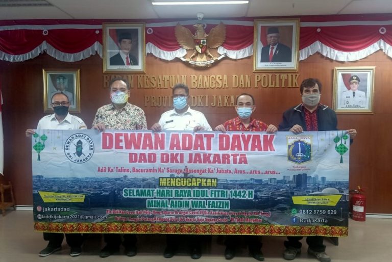Jangan Mudik Dulu, DAD Jakarta Pasang Spanduk dalam Lima Bahasa Dayak di Beberapa Tempat Strategis Jakarta