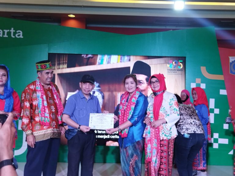 Lomba Kebaya Cantik HUT DKI