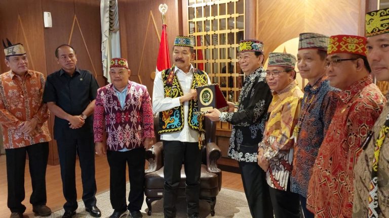 Jaksa Agung RI dan Marthin Billa