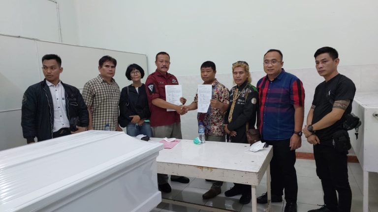 Serah terima Jenazah alm Dapit