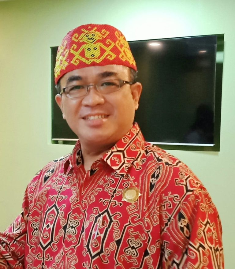 Dr.Andersius Namsi, PhDdetikborneo