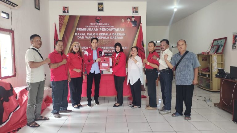 Arpina Daftar Calon Bupati di Partai PDI PERJUANGAN