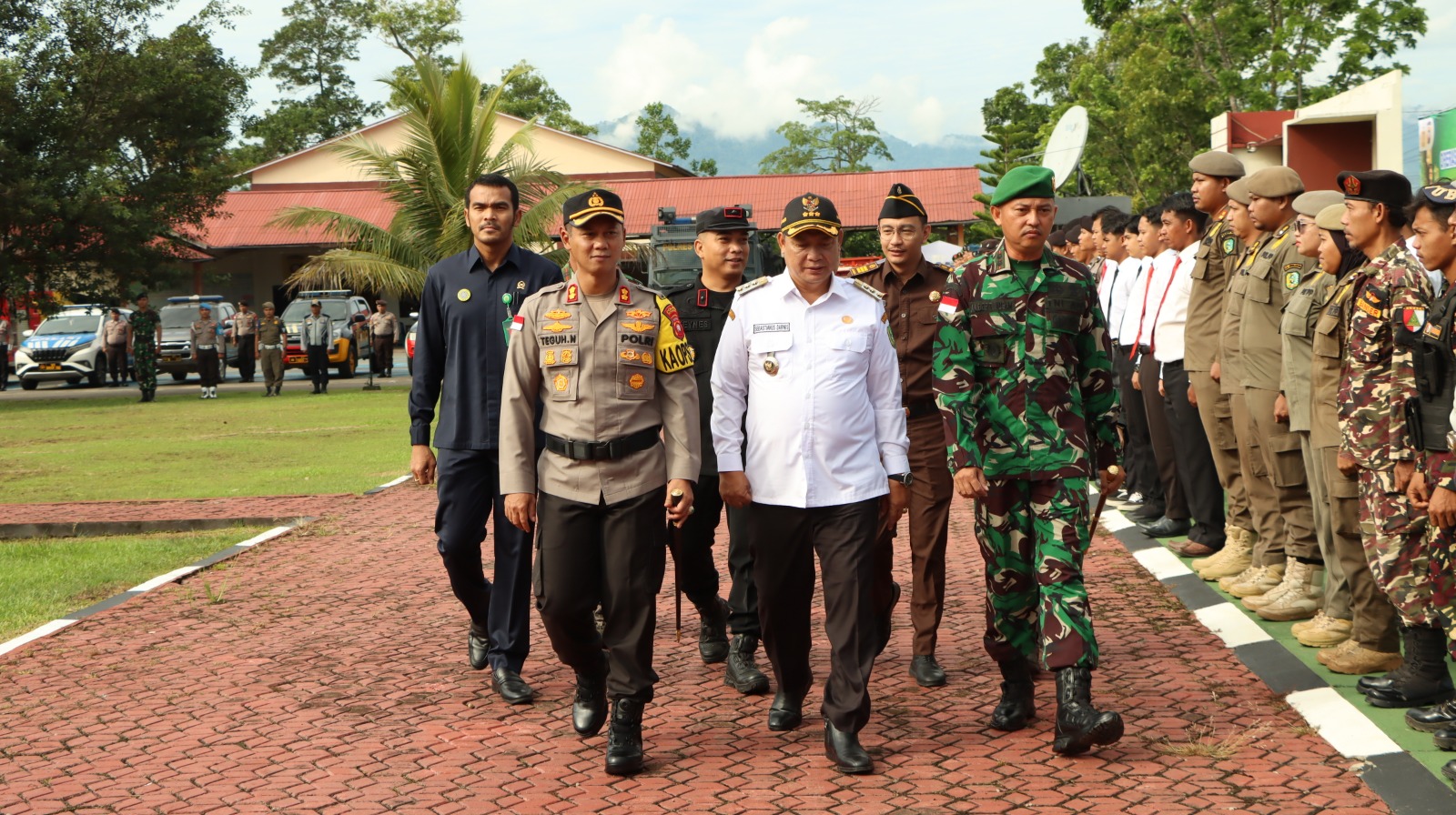 Siap Amankan Perayaan Idul Fitri 1445 Hijriah, Kapolres Bengkayang Pimpin Apel Gelar Pasukan Ops Ketupat Kapuas 2024