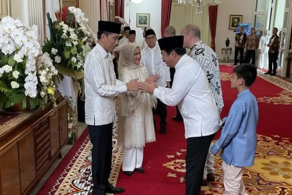 Idul Fitri 1445 H Presiden Jokowi Sambut Para Tamu Peserta 