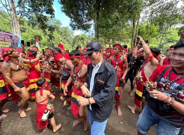 Jakius Sinyor Hadiri Ulang Tahun ke-5 Padagi Nek Dangi di Samalantan