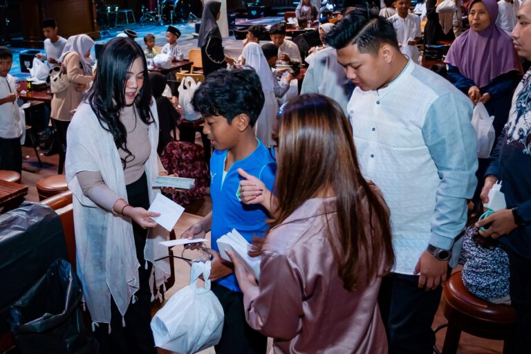 Di Bulan Ramadhan, Andrew Susanto Pimpin Acara Santunan Anak Yatim Di Livehouse Kemang