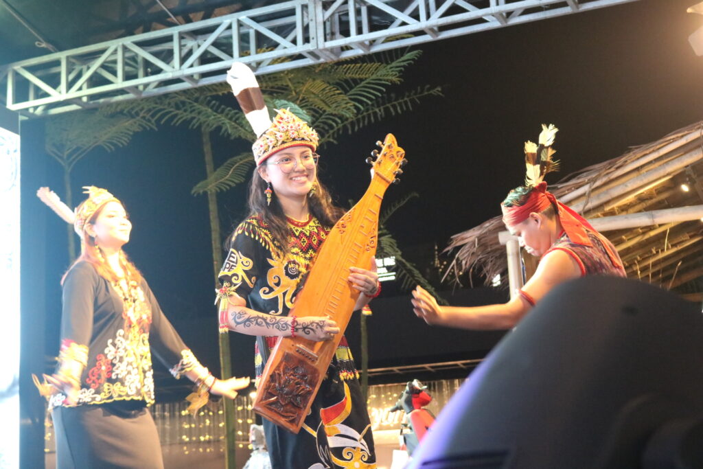 Mei Sape tampil di Gawai FDKJ