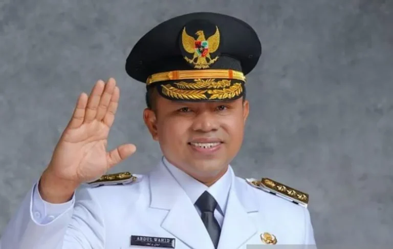 KPK Tangkap Gubernur Riau Abdul Wahid dalam OTT