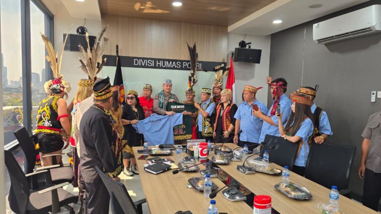 Audiensi ke Mabes Polri, Tim Film Dayak Kolosal Dapat Dukungan Penuh dari Polri