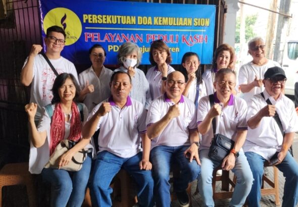 PDKS Tanjung Duren Salurkan 125 Paket Bantuan bagi Warga Pra Sejahtera di Johar Baru